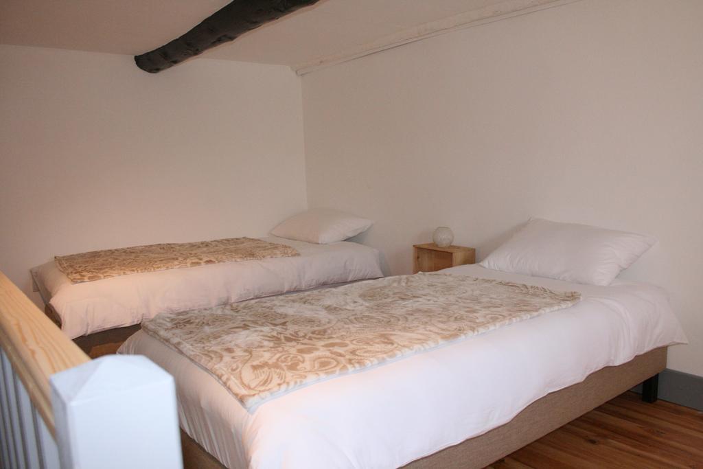 Guesthouse De Cambis B&B Remoulins Exterior foto